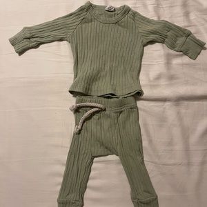 Light green ribbed two piece set